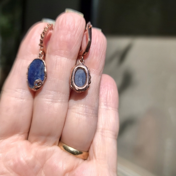 Sapphire & Amethyst Rosegold Earrings - Picture 6 of 11